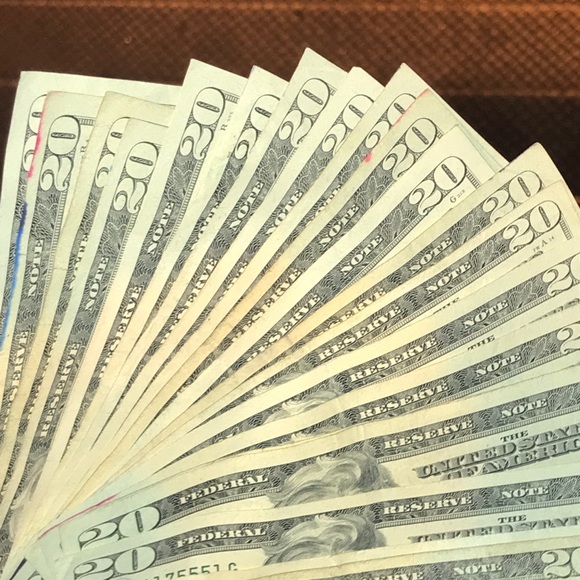 Meet your Posher, Chris - Picture 1 of 1